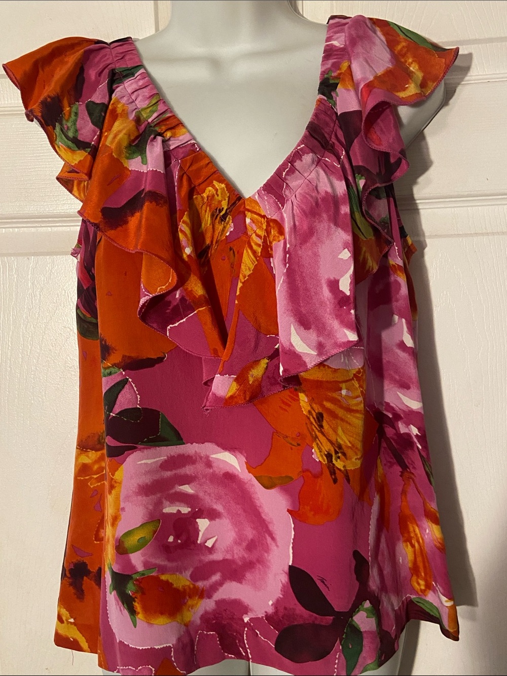 Trina Turk Pink and Orange Floral Ruffle V-Neck 100% Silk Tank sz М